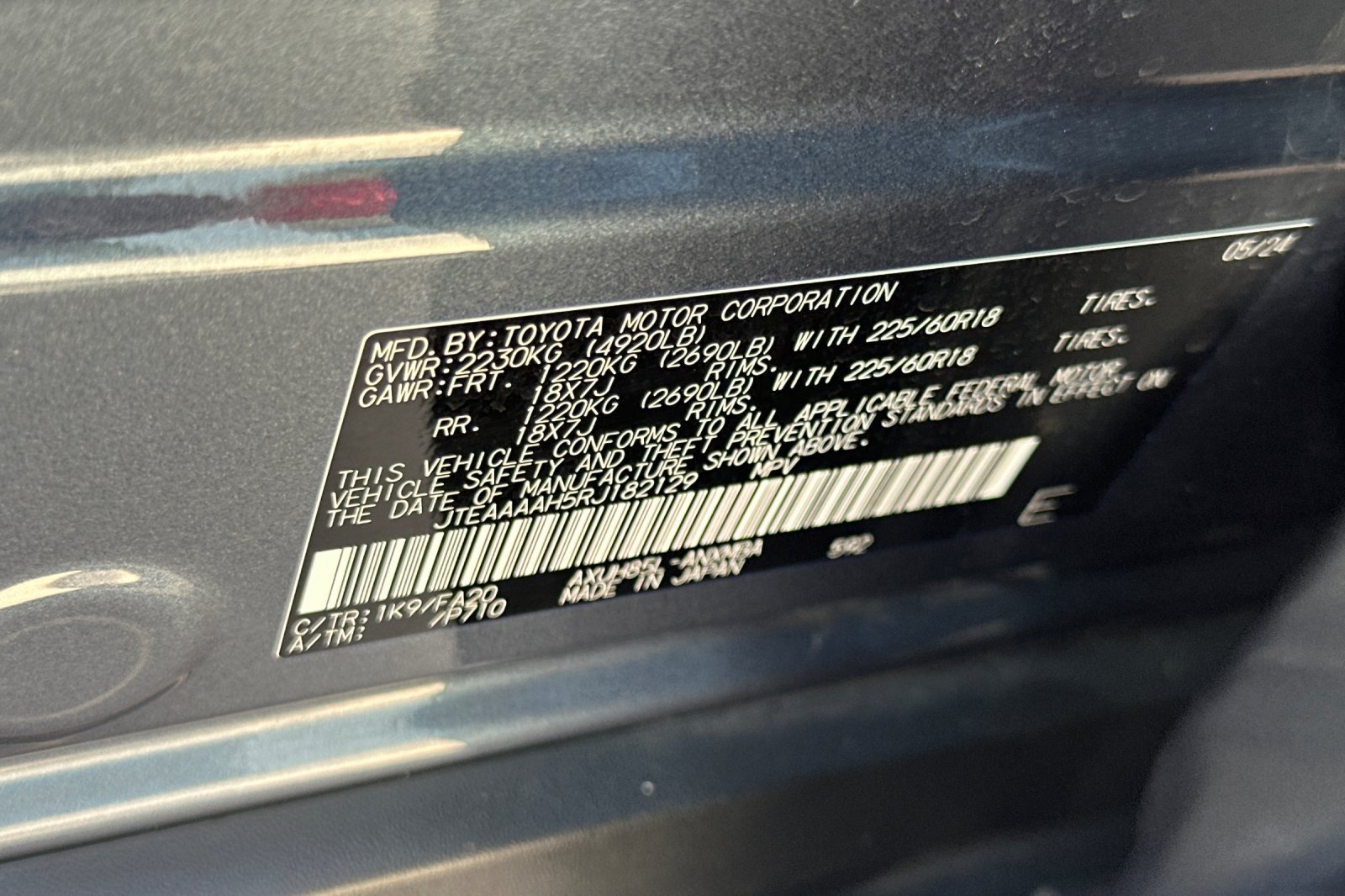 Certified 2024 Toyota Venza LE AWD/4WD image 38