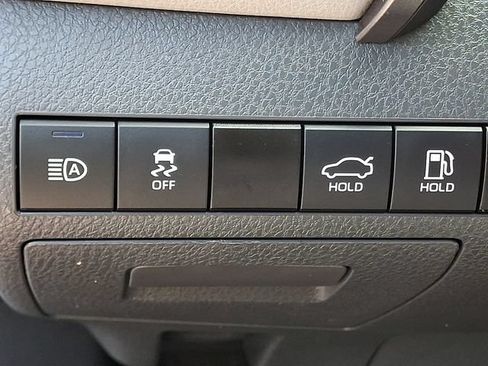 Used 2023 Toyota Camry SE FWD image 25