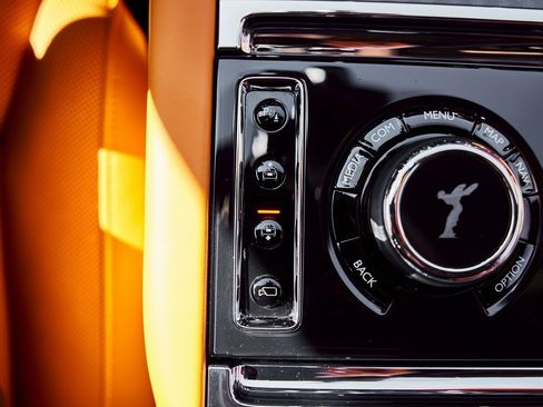 Used 2024 Rolls-Royce Cullinan Black Badge image 72