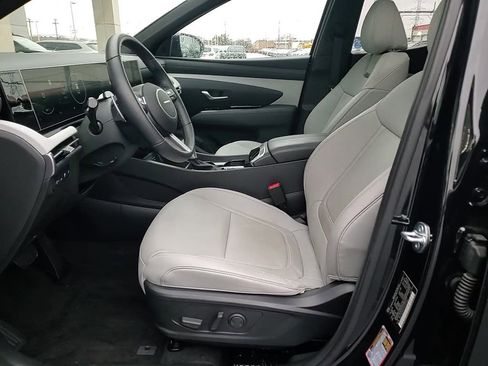 Certified 2025 Hyundai Santa Cruz Limited image 13