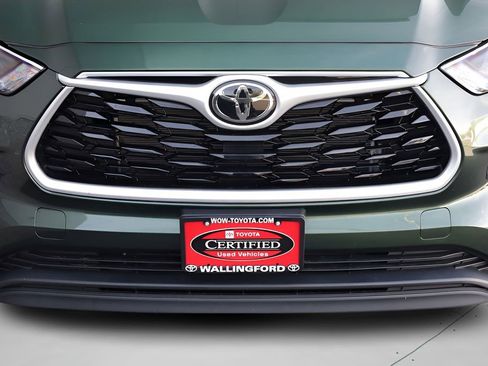 Used 2023 Toyota Highlander XLE AWD/4WD image 8