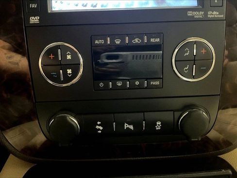 Used 2014 GMC Yukon Denali image 33