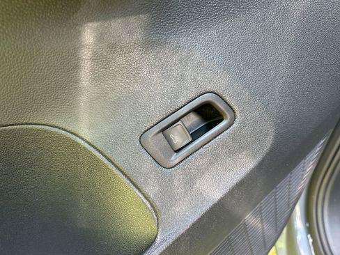 Used 2025 Volkswagen Atlas Cross Sport SEL image 14