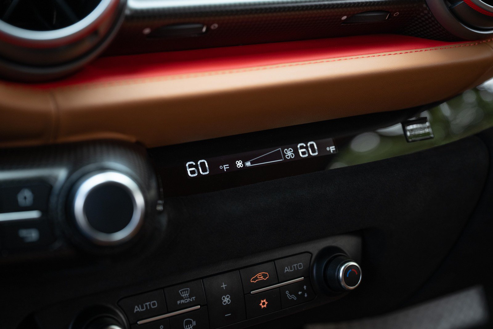 Used 2022 Ferrari 812 Competizione RWD image 55