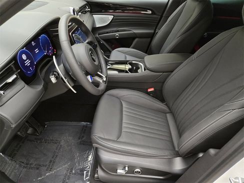 New 2025 Maserati Grecale Modena image 17