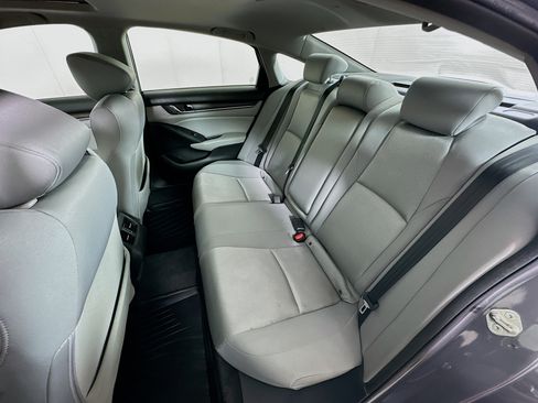 Used 2019 Honda Accord EX image 27