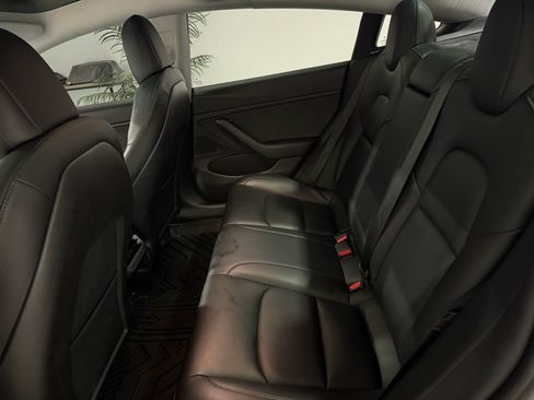 Used 2021 Tesla Model 3 Long Range image 12