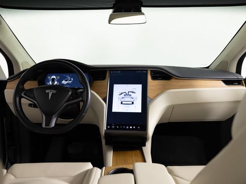 Used 2018 Tesla Model X 100D AWD/4WD image 33