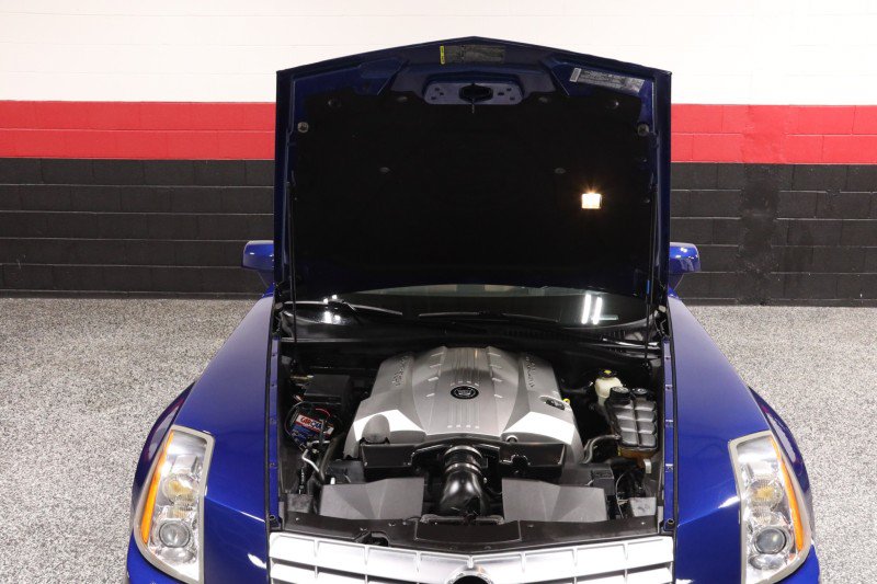 Used 2006 Cadillac XLR RWD image 14