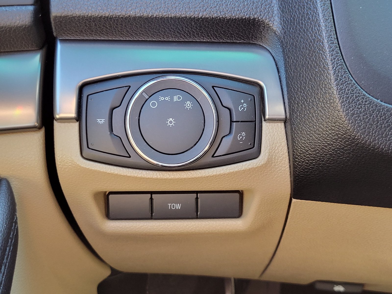 Used 2017 Ford Explorer 4WD image 15