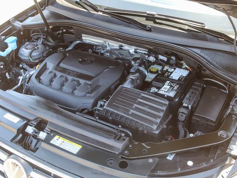 Used 2024 Volkswagen Tiguan S image 27