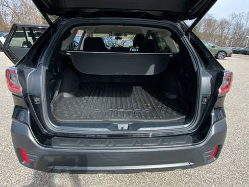 Used 2020 Subaru Outback Premium image 32