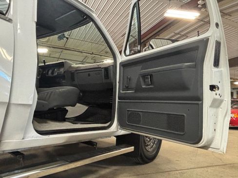 Used 1993 Dodge D/W Truck 250 RWD image 22