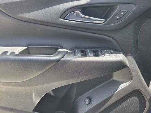 Used 2022 Chevrolet Equinox LT FWD image 21