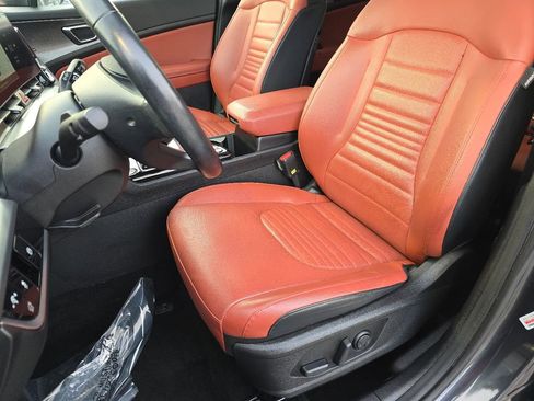 Used 2023 Kia Sportage SX image 28