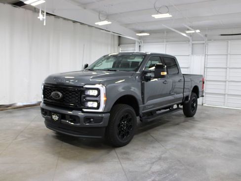 New 2026 Ford F250 Lariat w/ Black Appearance Package image 3