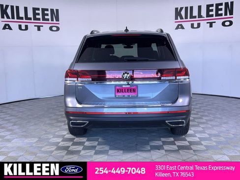 Used 2025 Volkswagen Atlas SE image 7