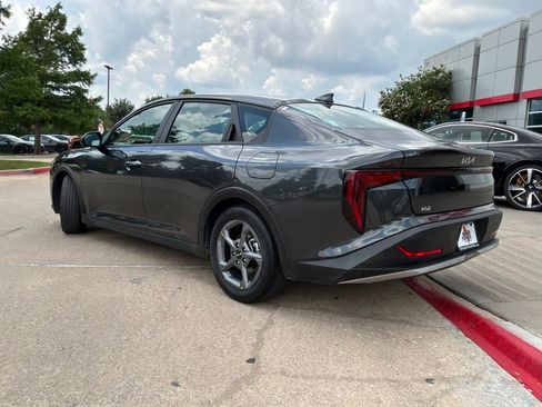 Used 2025 Kia K4 FWD image 8