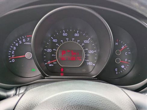 Used 2016 Kia Soul + FWD image 8