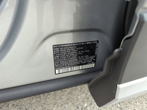 New 2026 Volkswagen Tiguan SE image 46