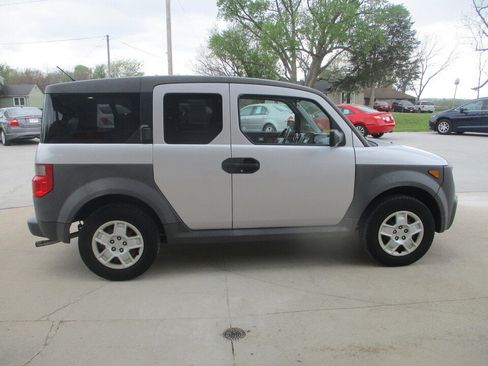 Used 2005 Honda Element LX image 16