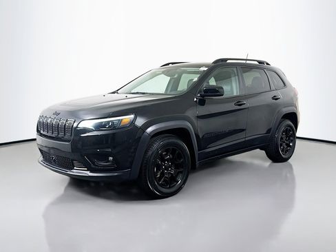 Used 2022 Jeep Cherokee Latitude AWD/4WD image 4