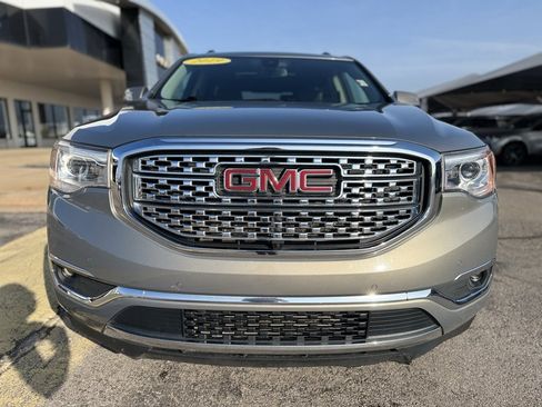 Used 2019 GMC Acadia Denali w/ Technology Package image 2