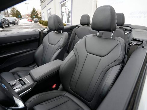 Used 2021 BMW 430i Convertible w/ Premium Package image 18