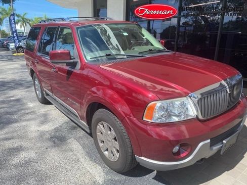 Used 2004 Lincoln Navigator Luxury RWD image 1