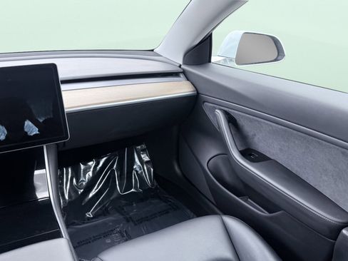 Used 2018 Tesla Model 3 Mid Range image 53