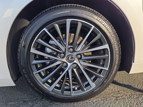 Certified 2024 Lexus ES 350 w/ Premium Package image 28