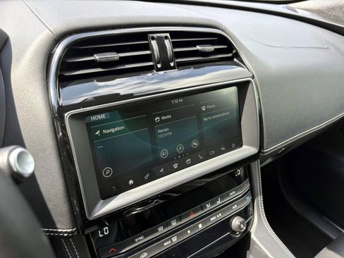 Used 2019 Jaguar F-PACE R-Sport AWD/4WD image 18