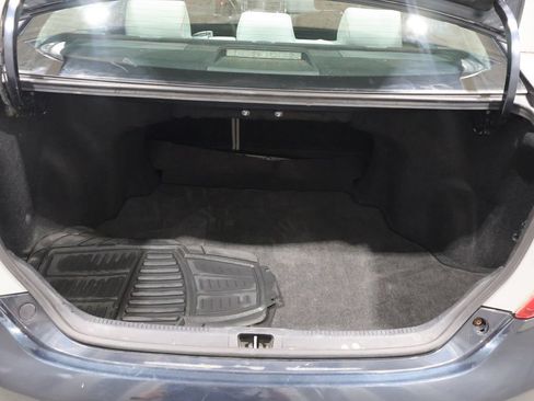 Used 2014 Toyota Camry LE FWD image 19