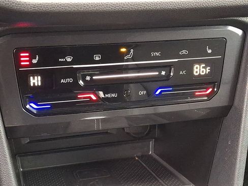 Used 2024 Volkswagen Tiguan Wolfsburg Edition image 19