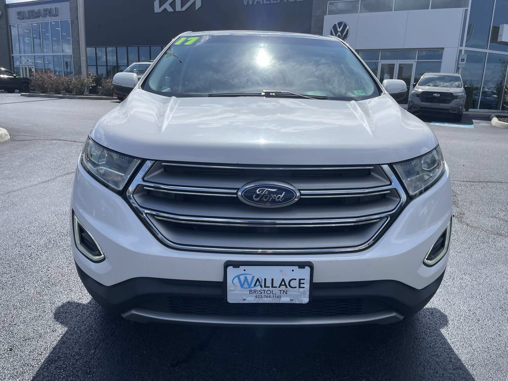 Used 2017 Ford Edge Titanium w/ Equipment Group 301A AWD/4WD image 2