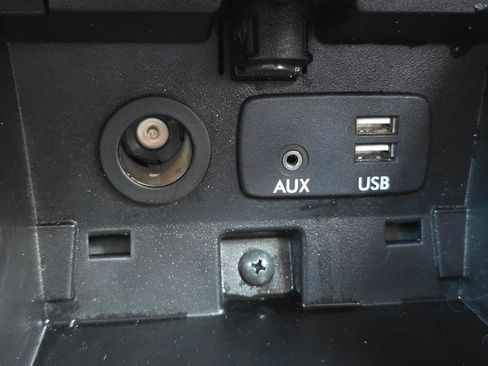 Used 2015 Subaru Outback 2.5i Limited image 35