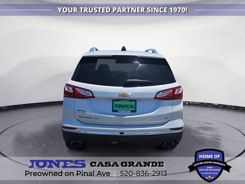 Used 2019 Chevrolet Equinox LT w/ Sun & Navigation Package FWD image 5