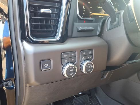 New 2026 GMC Sierra 2500 Denali w/ Denali Reserve Package AWD/4WD image 10