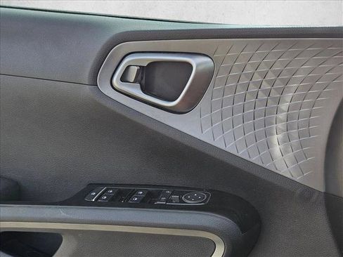 Used 2020 Kia Soul S image 15