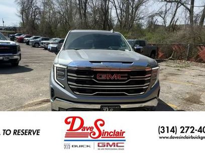 New 2026 GMC Sierra 1500 SLT w/ SLT Premium Package