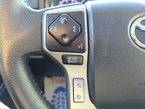 Used 2022 Toyota 4Runner SR5 Premium image 26