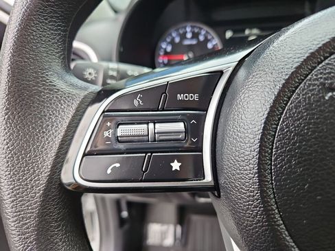 Used 2024 Kia Forte LXS image 11