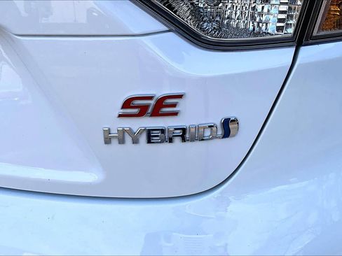 Certified 2023 Toyota Corolla LE image 9