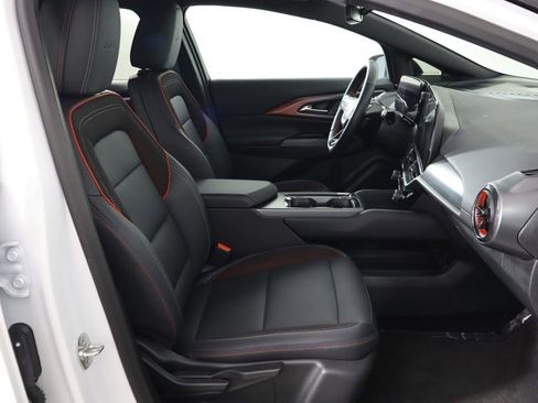 Used 2024 Chevrolet Equinox EV RS image 18