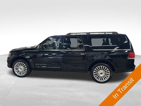 Used 2017 Lincoln Navigator L Reserve AWD/4WD image 3