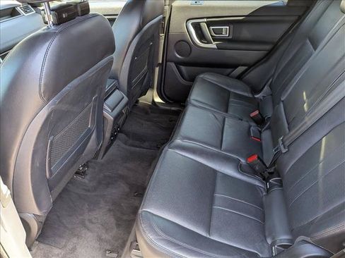 Used 2019 Land Rover Discovery Sport HSE AWD/4WD image 21
