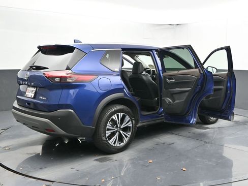 Used 2023 Nissan Rogue SV w/ SV Premium B Package image 58