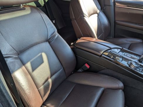 Used 2014 BMW 535i xDrive Sedan AWD/4WD image 23