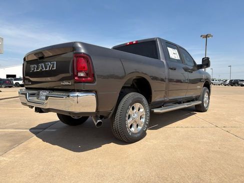 New 2025 RAM 2500 Big Horn AWD/4WD image 23