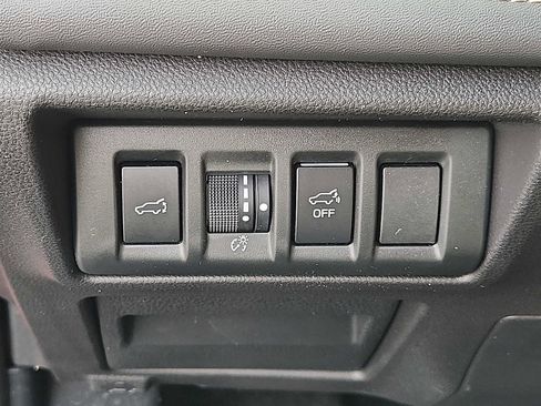 Used 2023 Subaru Outback Limited image 22